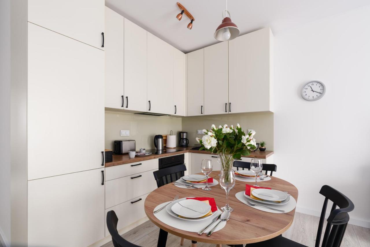 Premium Apartments Poznan Airport By Noclegi Renters 외부 사진
