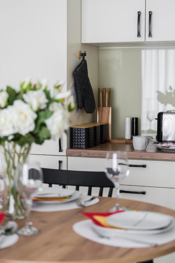 Premium Apartments Poznan Airport By Noclegi Renters 외부 사진